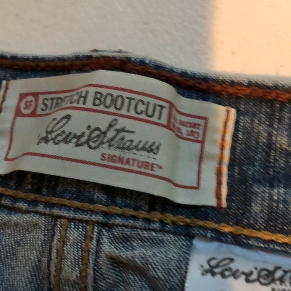 LEVI’S size 10 classic blue jeans bootcut with stretch - Picture 8 of 12